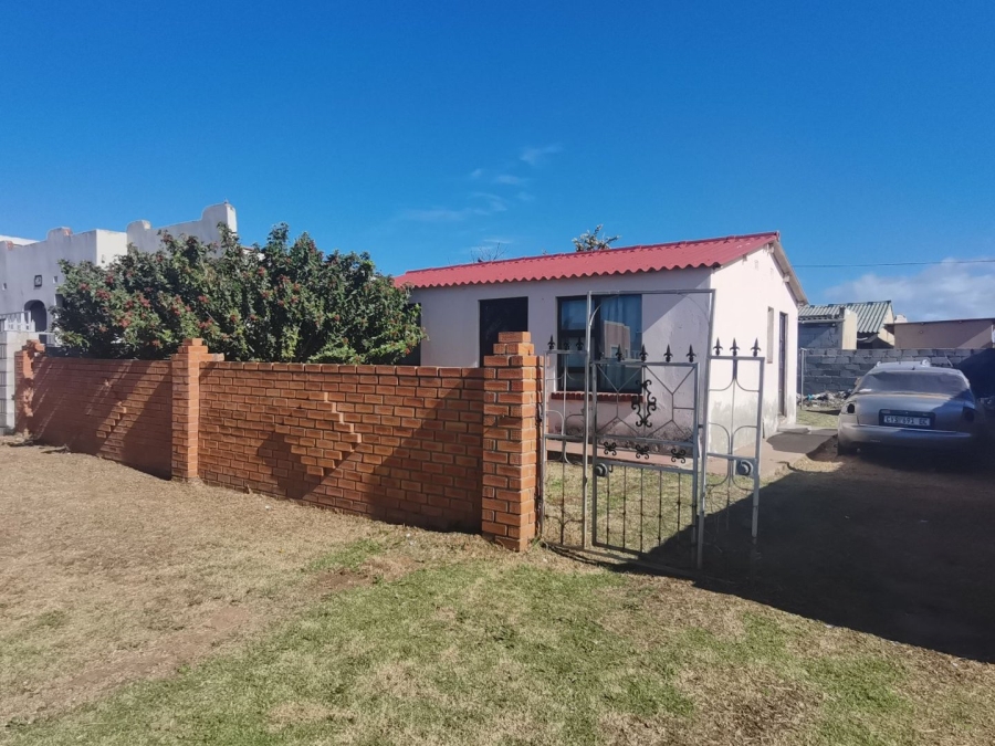 2 Bedroom Property for Sale in Zwide Eastern Cape